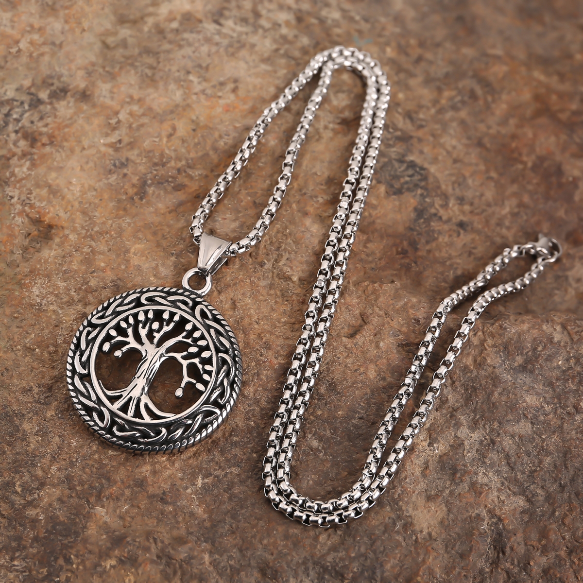 Yggdrasill Necklace US$2.9/PC-NORSECOLLECTION- គ្រឿងអលង្ការ Viking, ខ្សែក Viking, ខ្សែដៃ Viking, ចិញ្ចៀន Viking, វ៉ែនតា Viking, គ្រឿង Viking, សិប្បកម្ម Viking