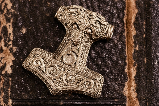 Viking Thor’s hammer amulet-NORSECOLLECTION- Viking Jewelry,Viking Necklace,Viking Bracelet,Viking Rings,Viking Mugs,Viking Accessories,Viking Crafts